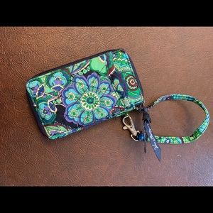 Vera Bradley blue rhapsody tech wristlet